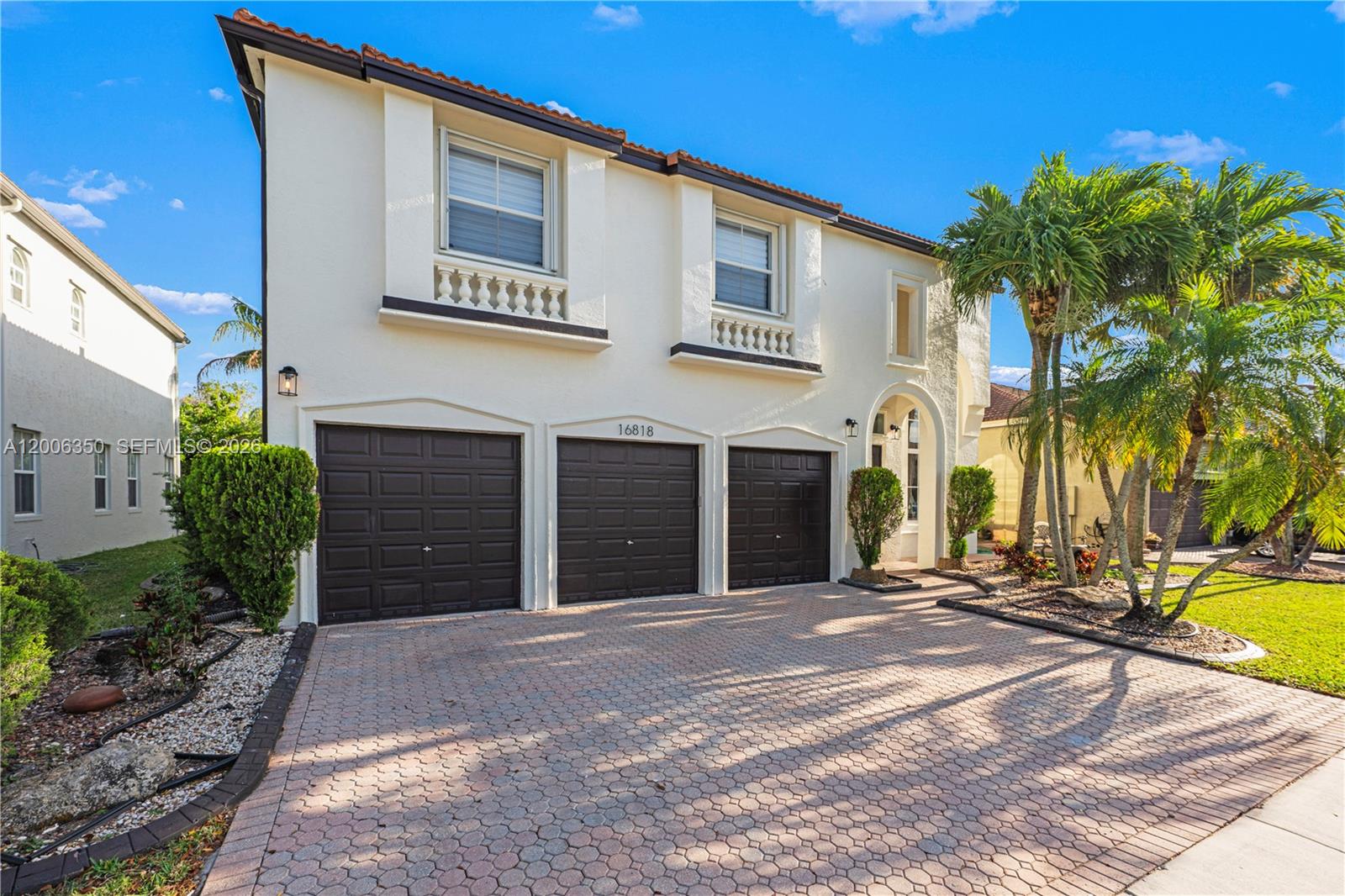 SESSA EIGHT - Residential