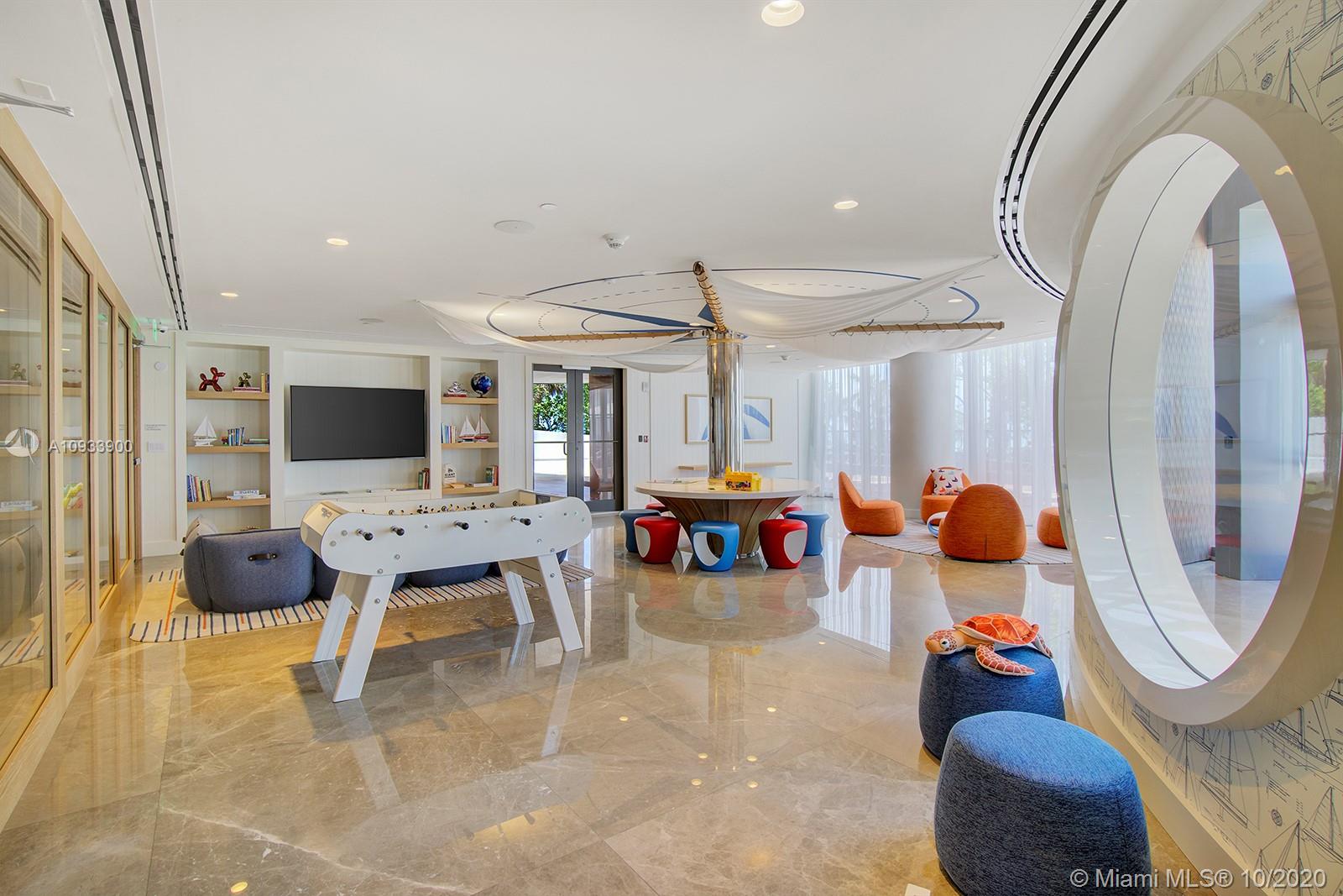 Ritz Carlton Residence - Residential