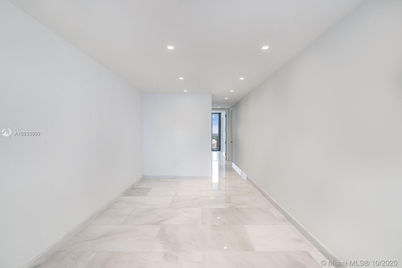 Ritz Carlton Residence - Residential