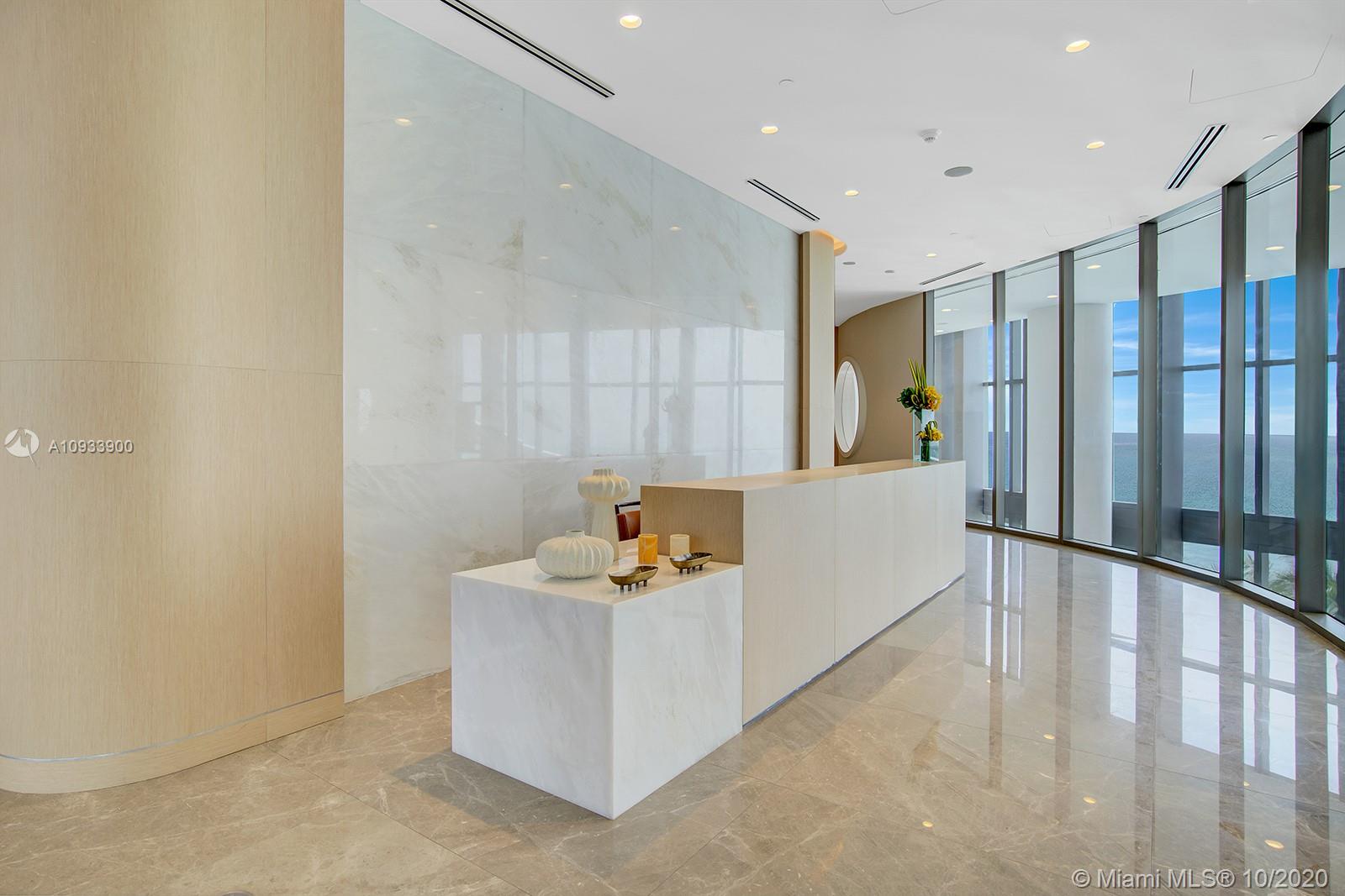 Ritz Carlton Residence - Residential