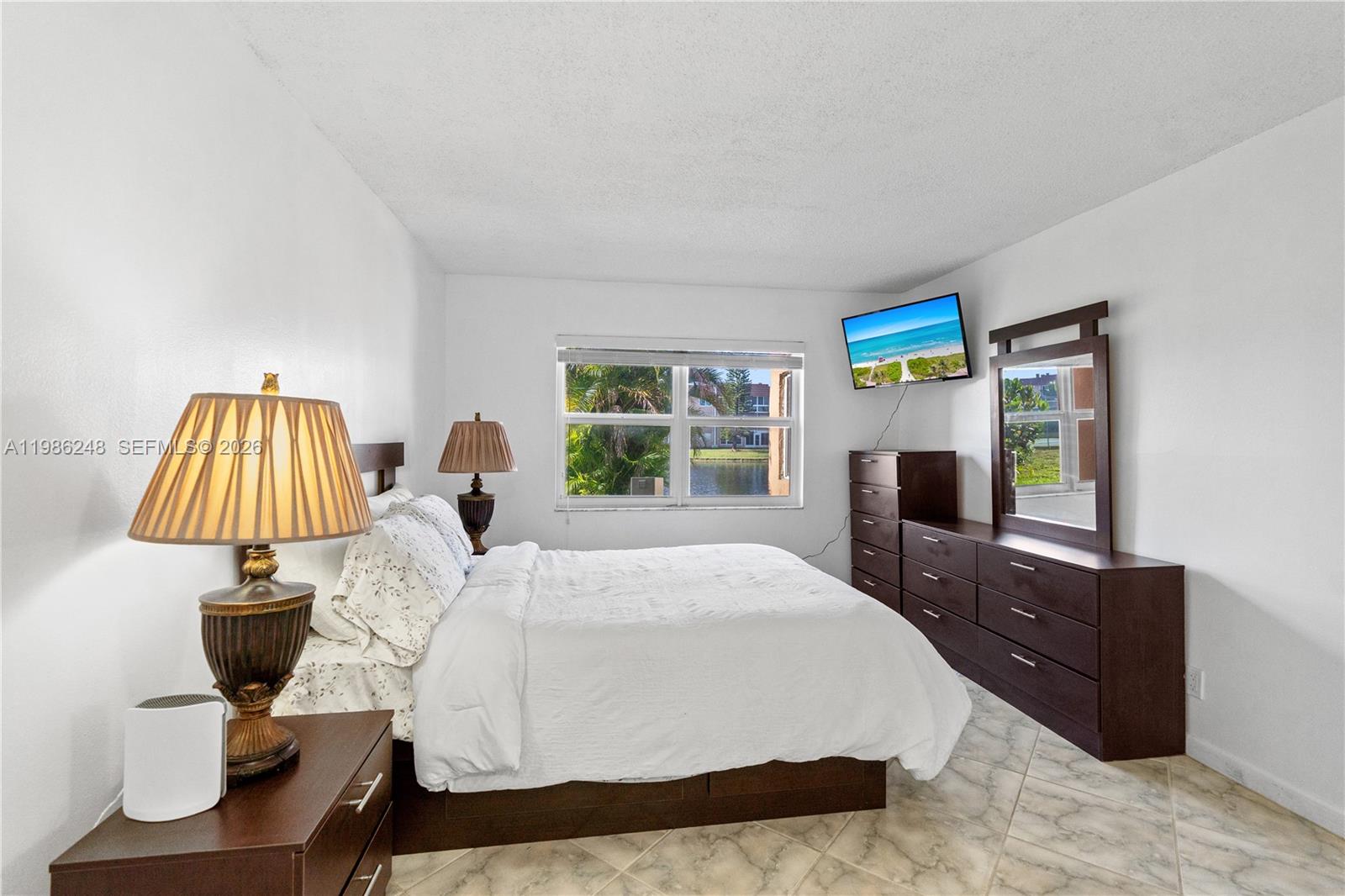 SUNRISE LAKES 140 CONDO - Residential