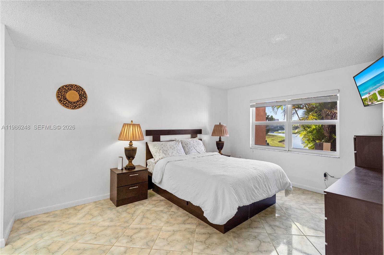 SUNRISE LAKES 140 CONDO - Residential