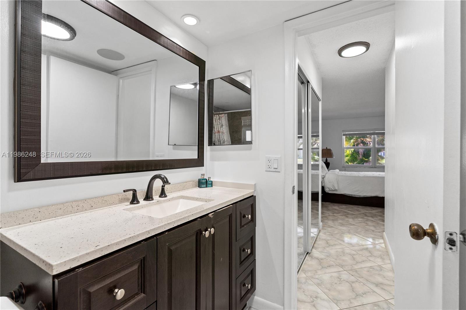 SUNRISE LAKES 140 CONDO - Residential