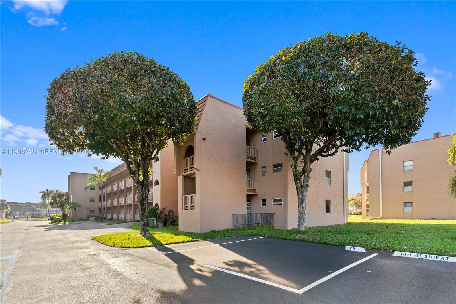 SUNRISE LAKES 140 CONDO - Residential