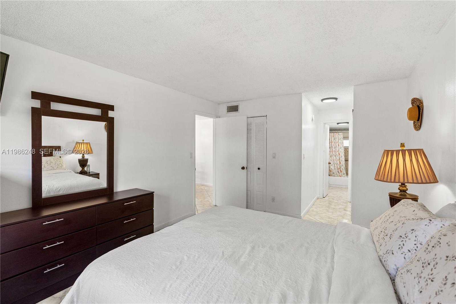 SUNRISE LAKES 140 CONDO - Residential