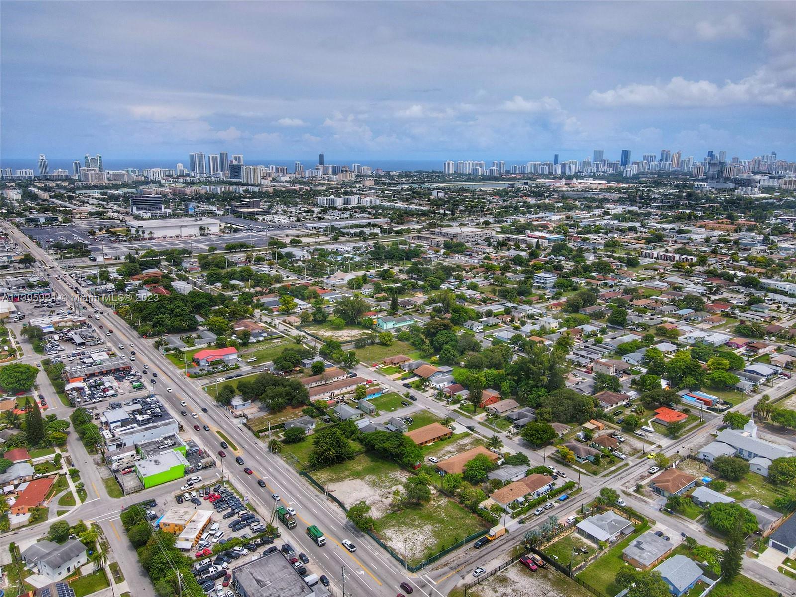 525 W Pembroke Rd