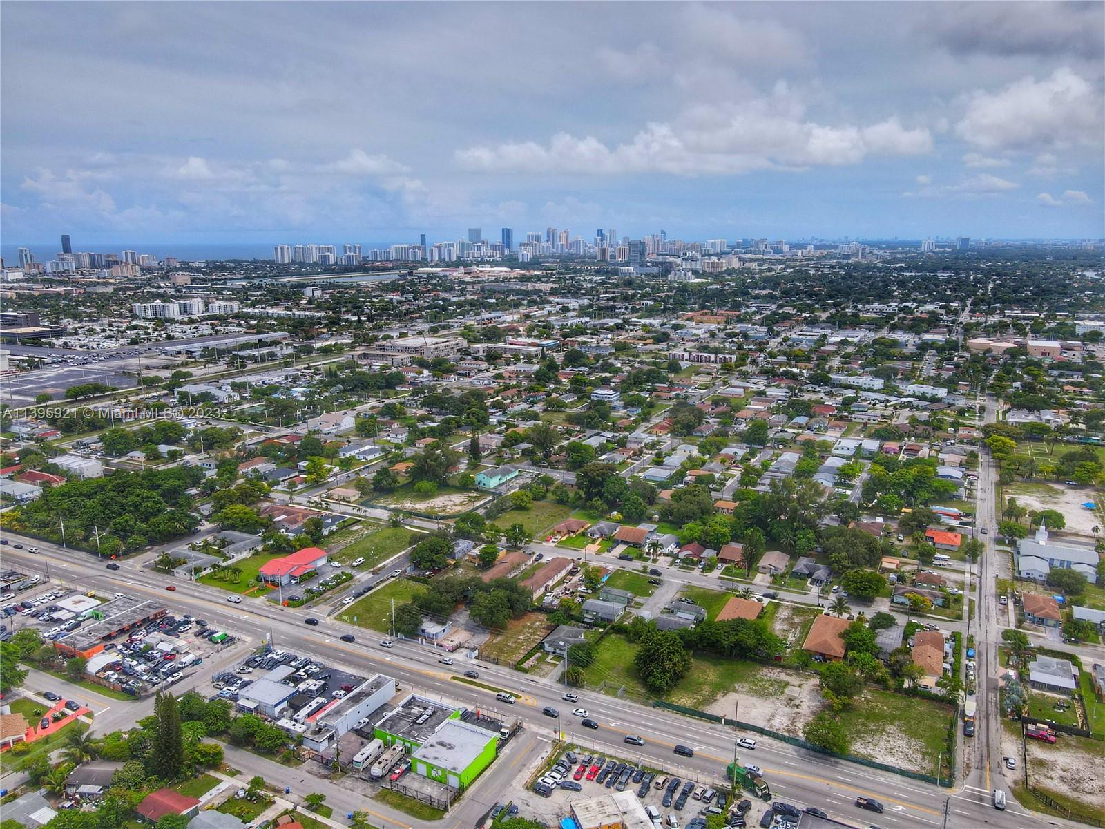 525 W Pembroke Rd