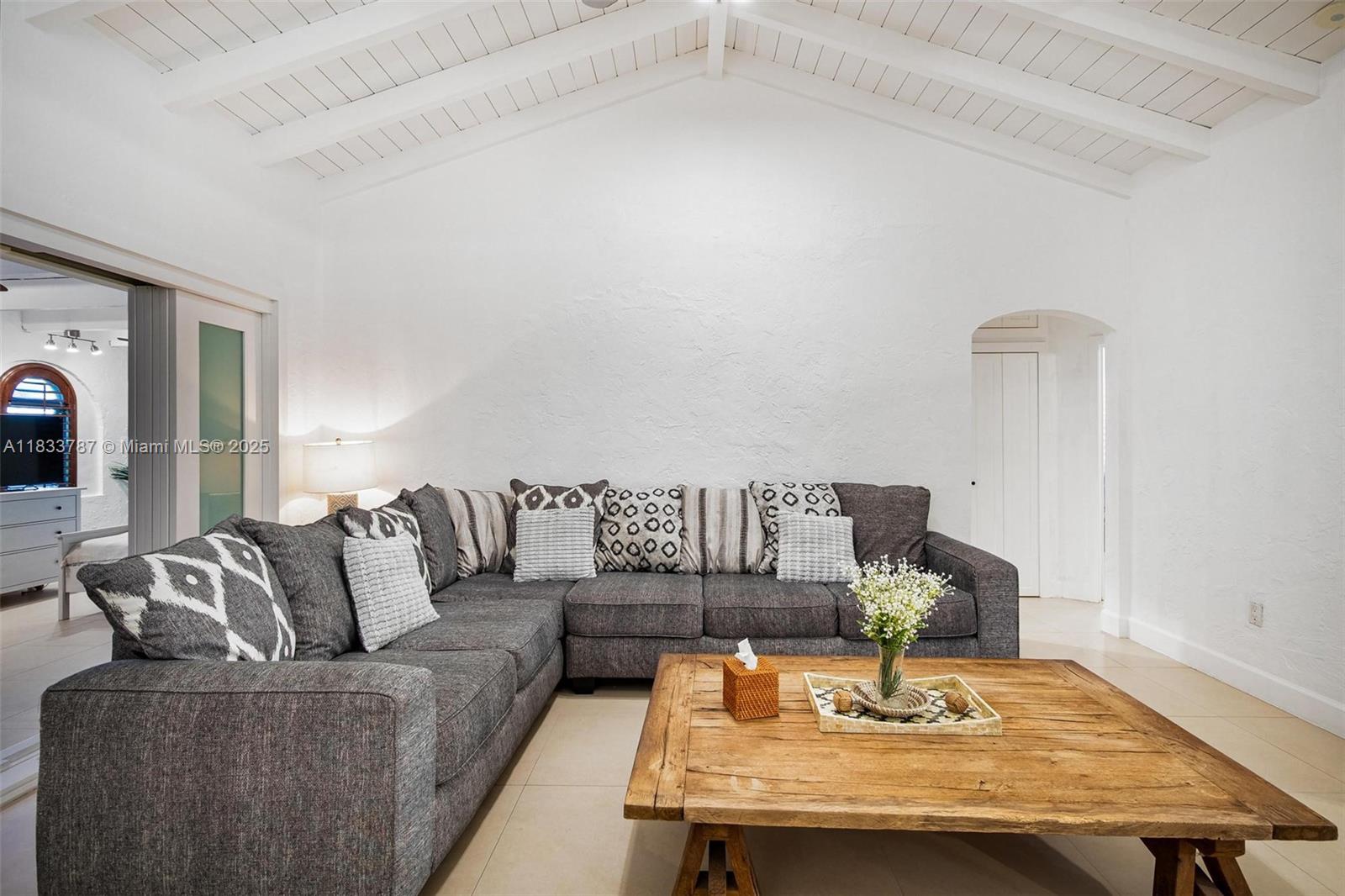 BELLE MEADE REV PL - Residential Lease