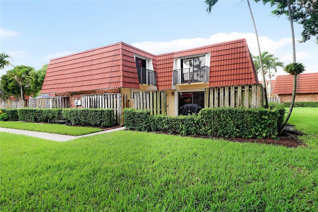 Photo of 9977 NW 6th Ct #9977, Plantation, FL 33324 (MLS # A11941957)