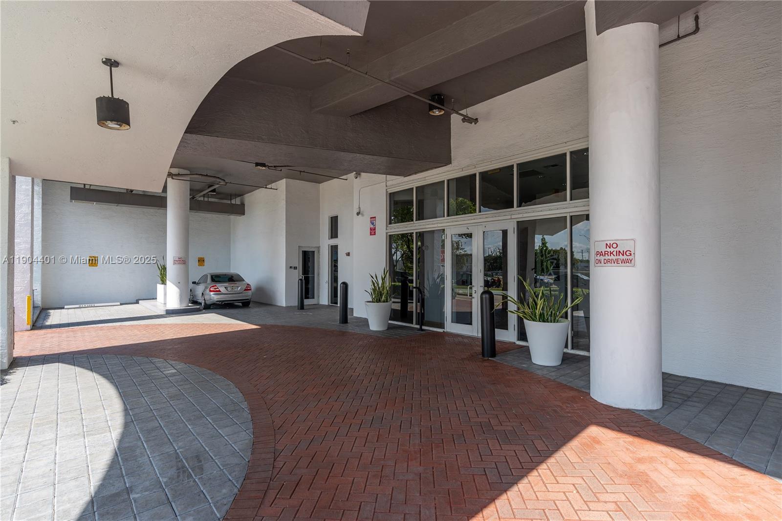 ALTOS DE MIAMI CONDO - Residential