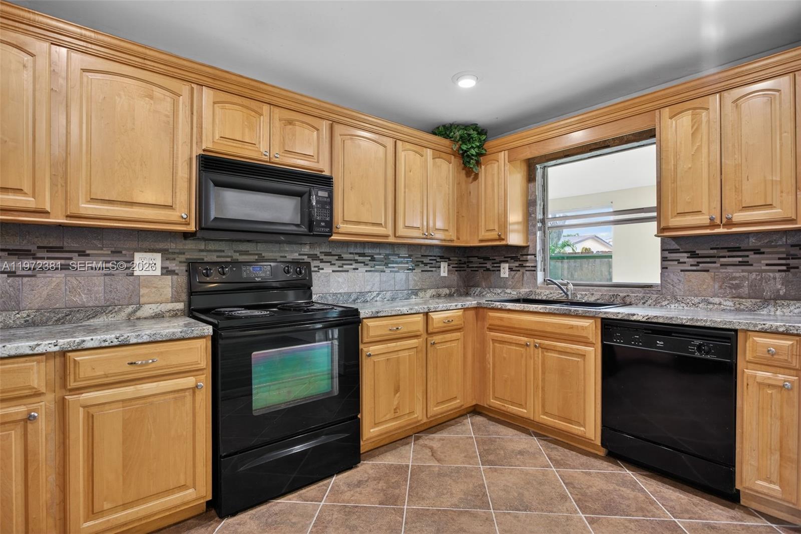 ORIOLE MARGATE SEC 1 - Residential