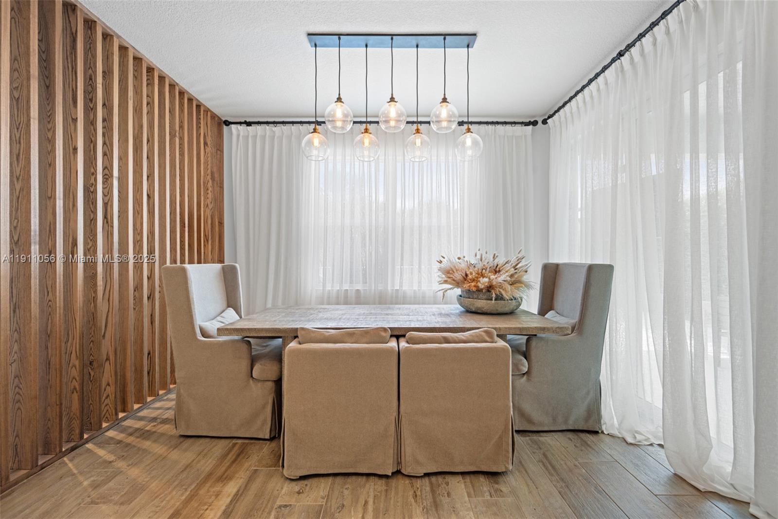 HILLCREST COUNTRY CLUB SO - Residential Lease