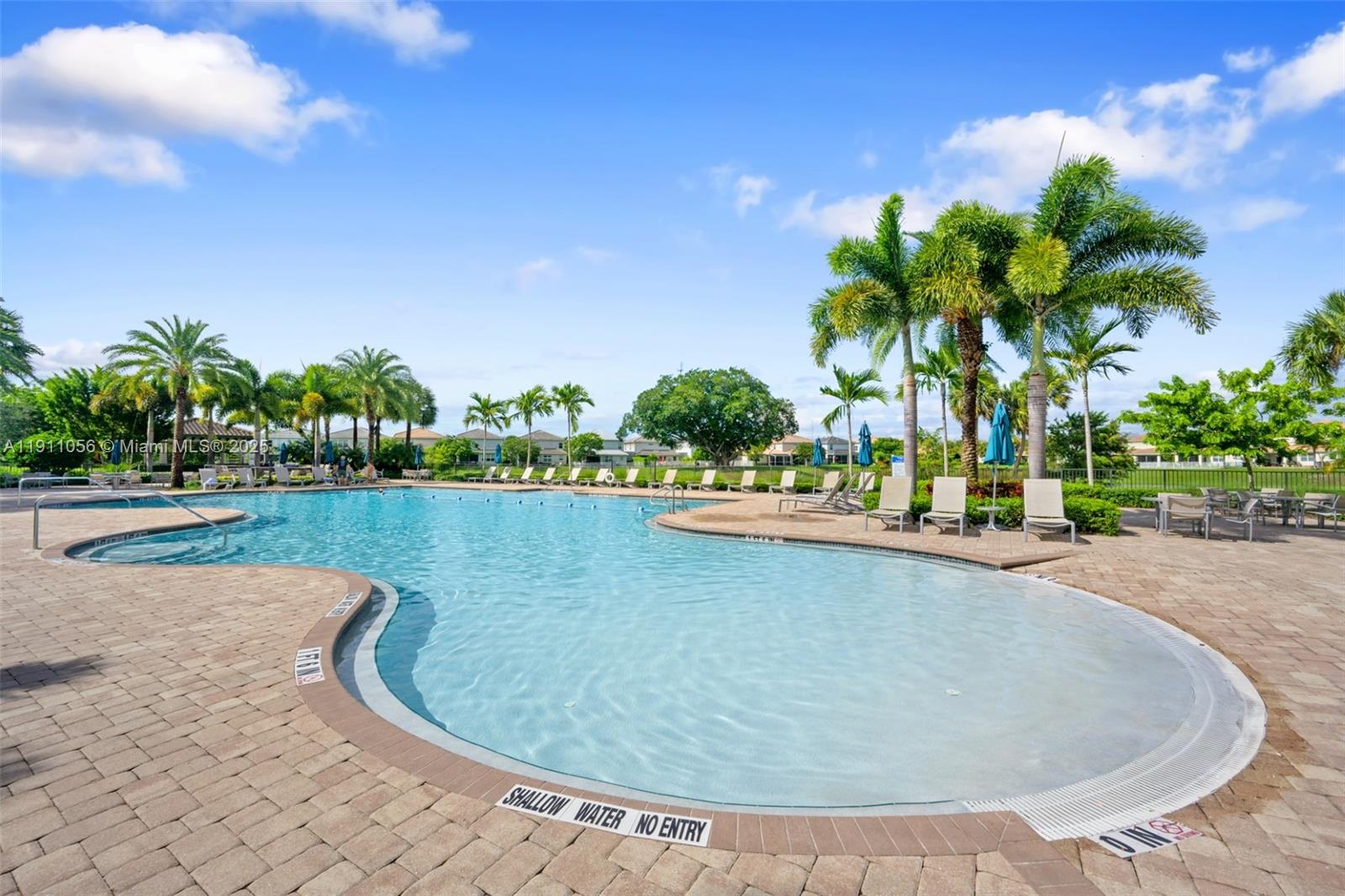 HILLCREST COUNTRY CLUB SO - Residential Lease