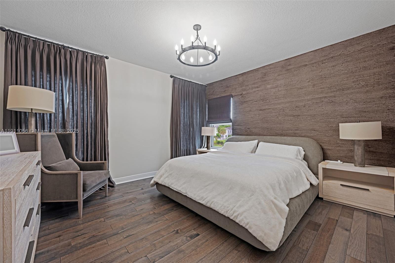 HILLCREST COUNTRY CLUB SO - Residential Lease