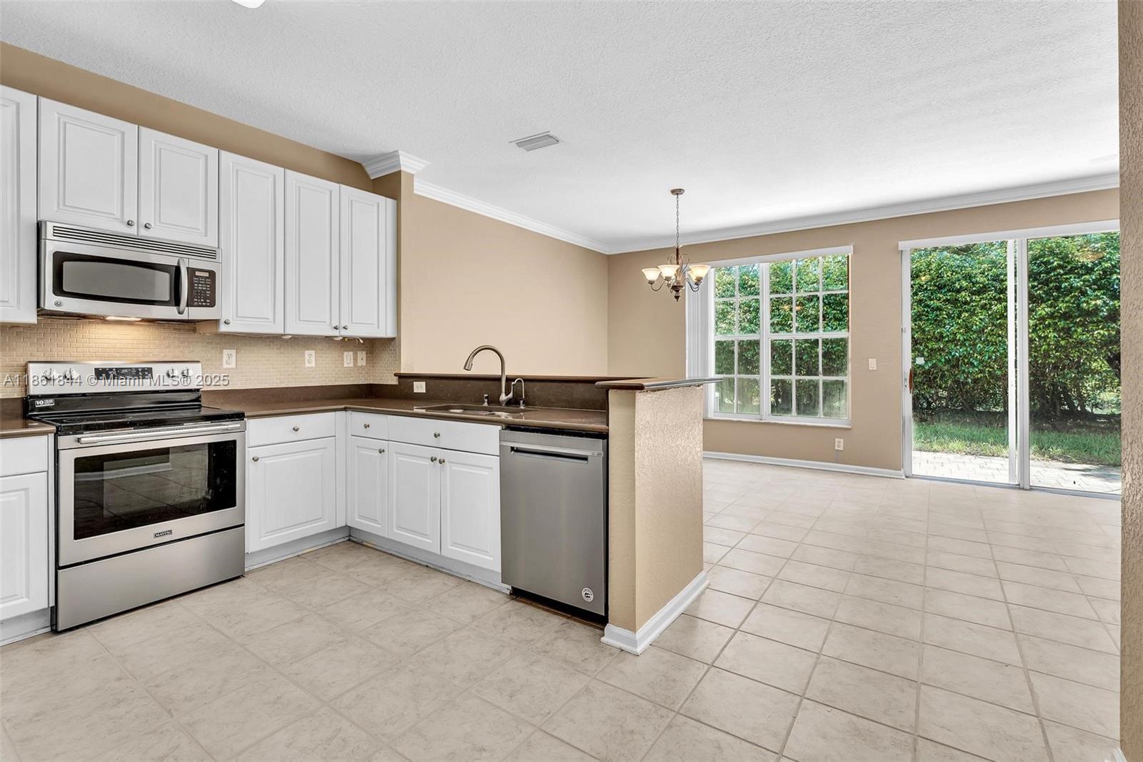 1915 NW 79th Ter