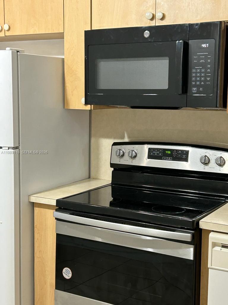 VENETIA GARDENS CONDO - Residential Lease