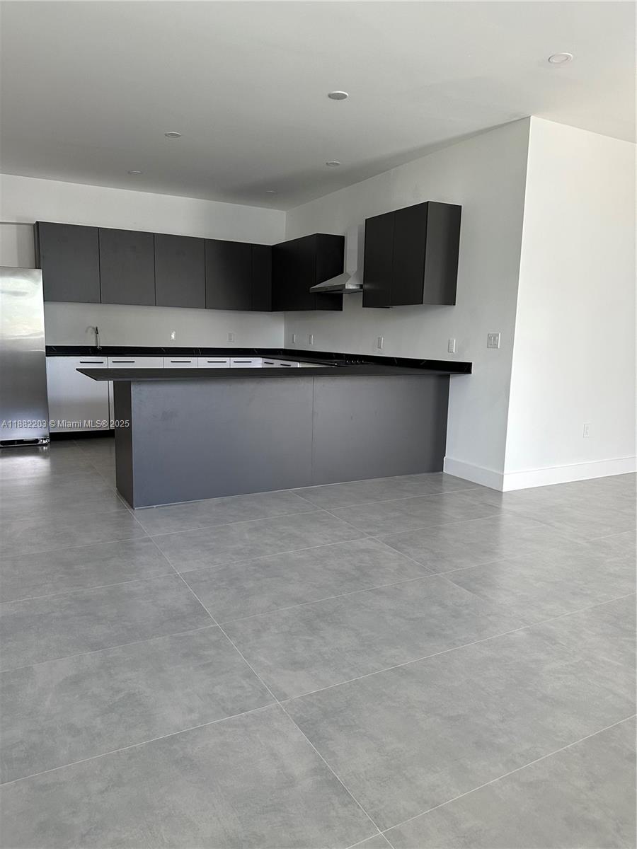 TENNYSON HEIGHTS - Residential