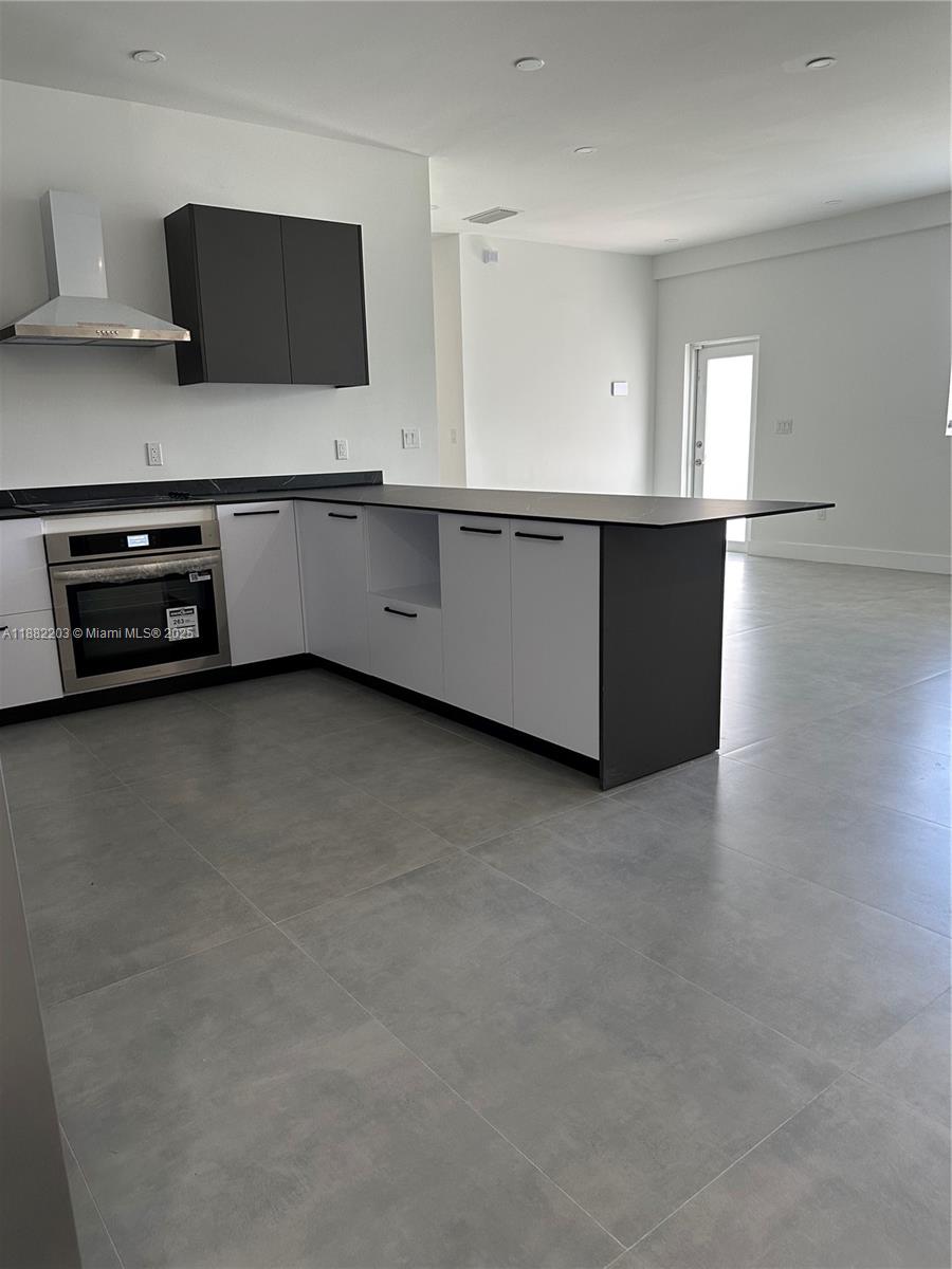 TENNYSON HEIGHTS - Residential