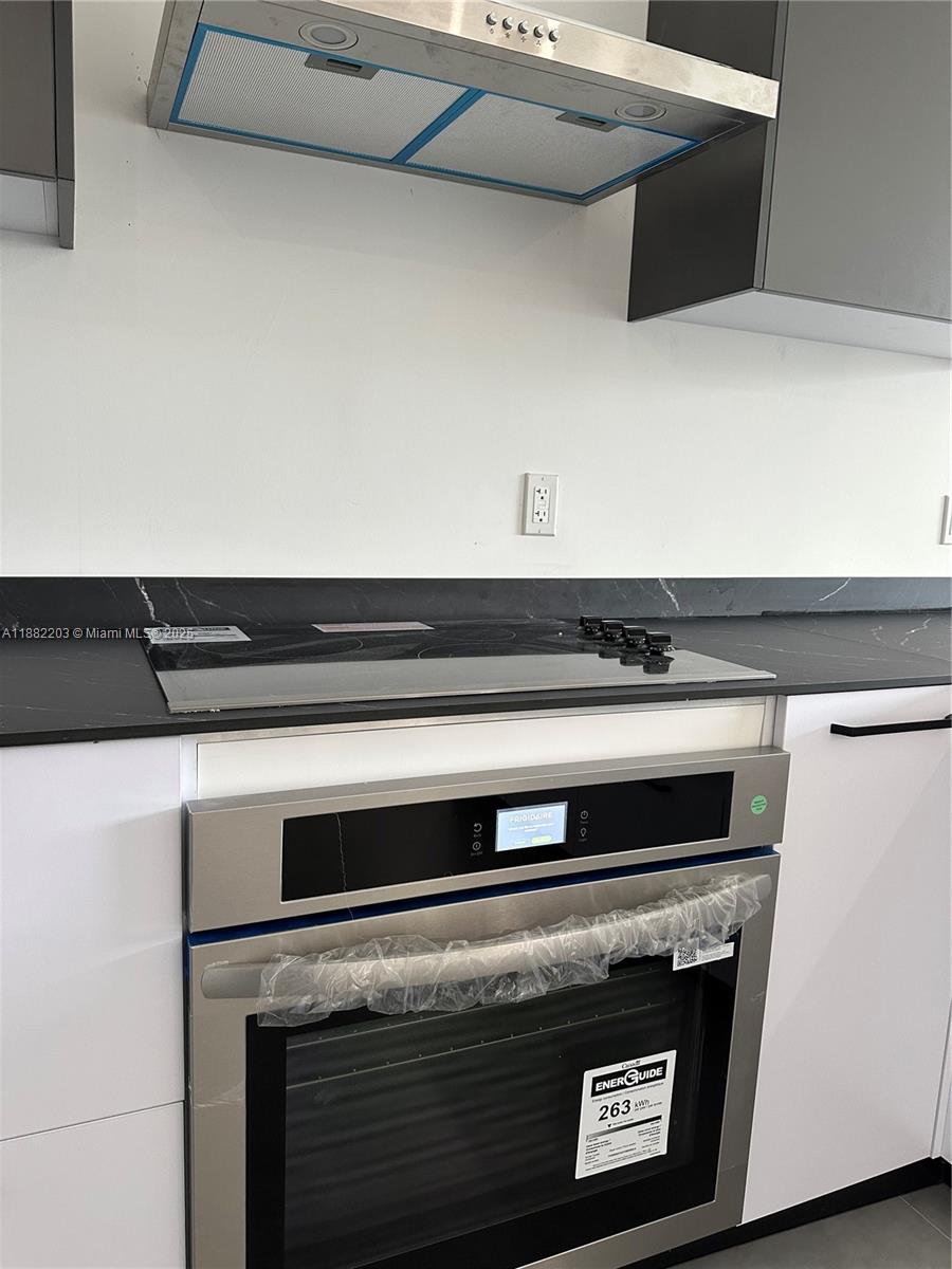 TENNYSON HEIGHTS - Residential