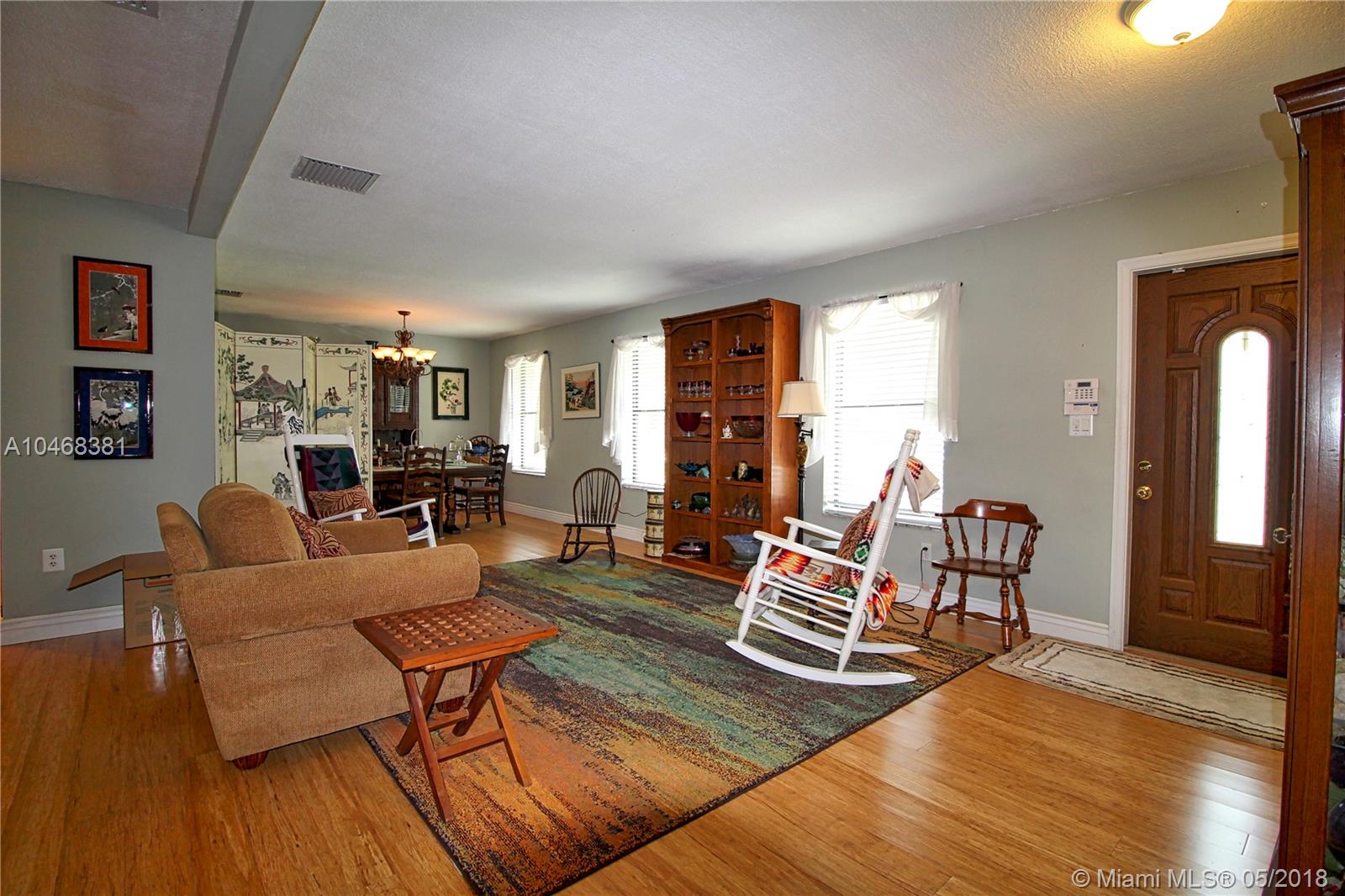 MELODY MANOR - Residential