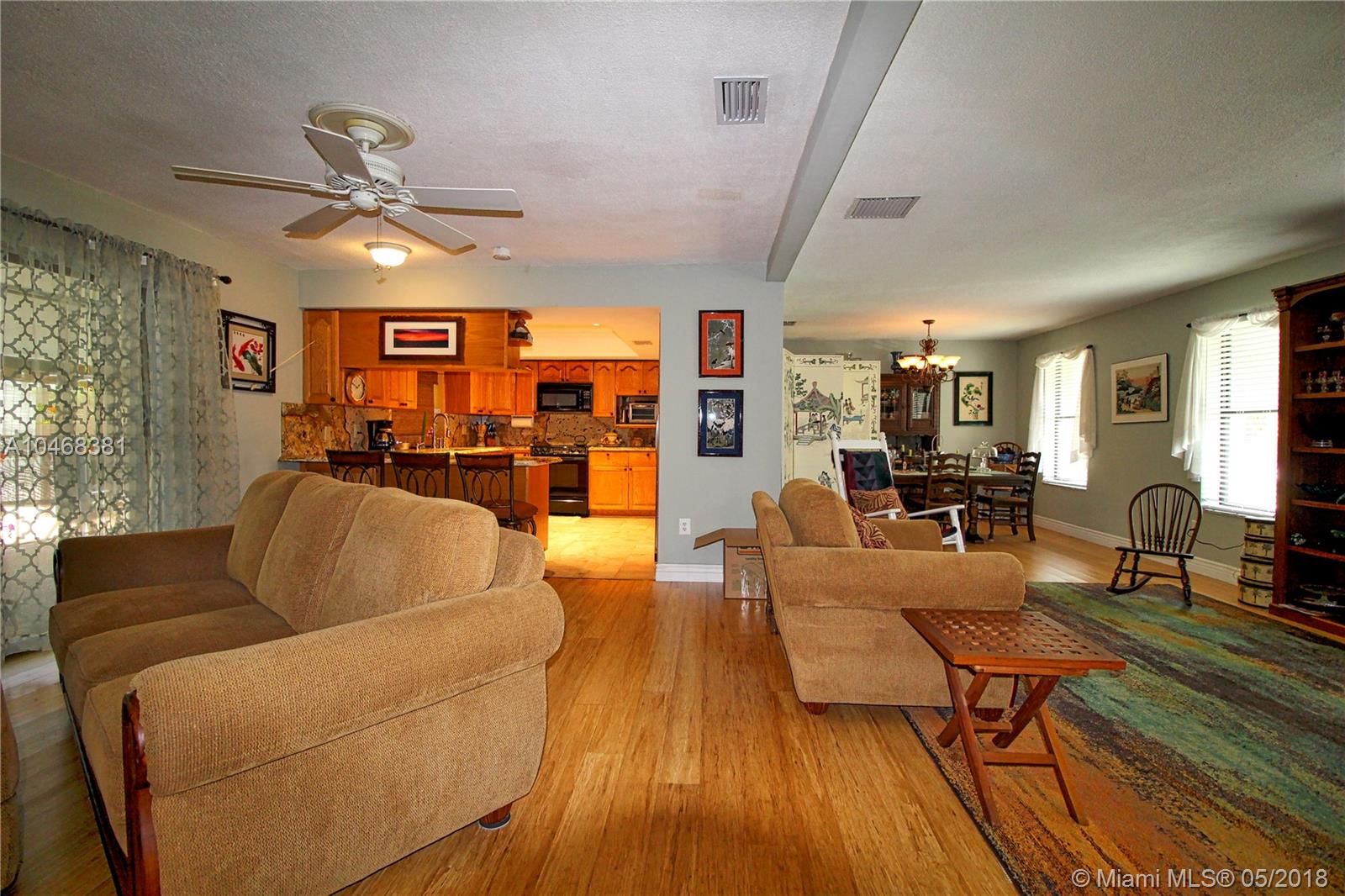 MELODY MANOR - Residential