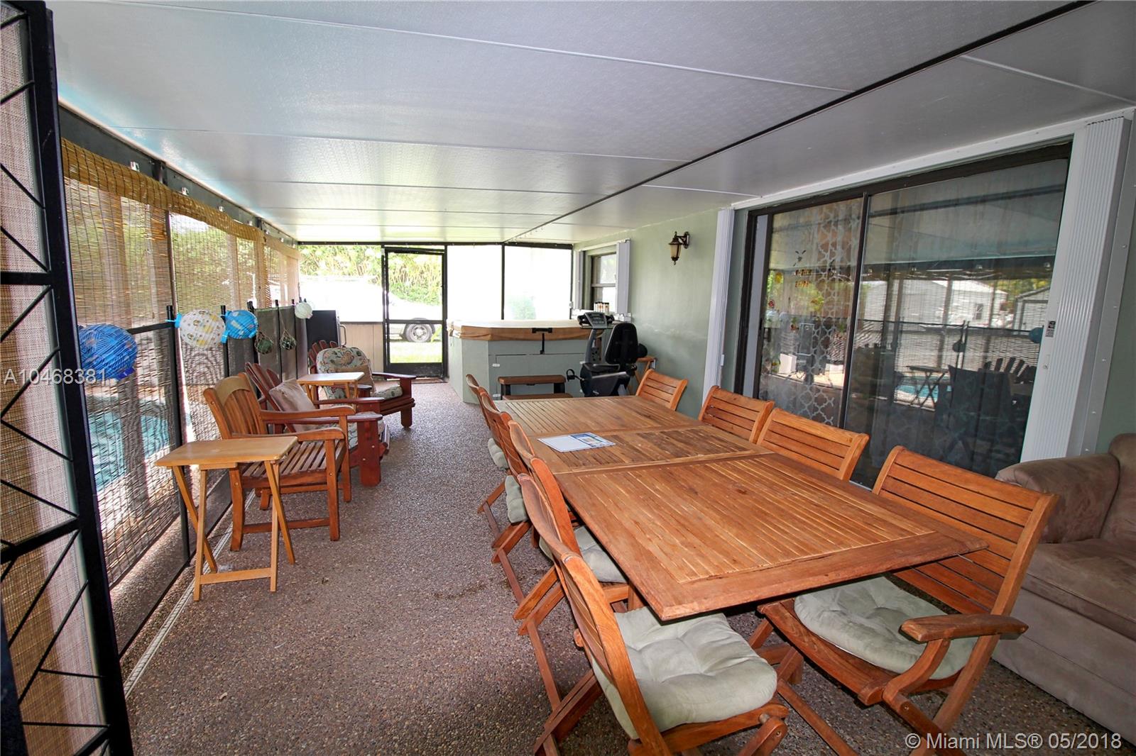 MELODY MANOR - Residential