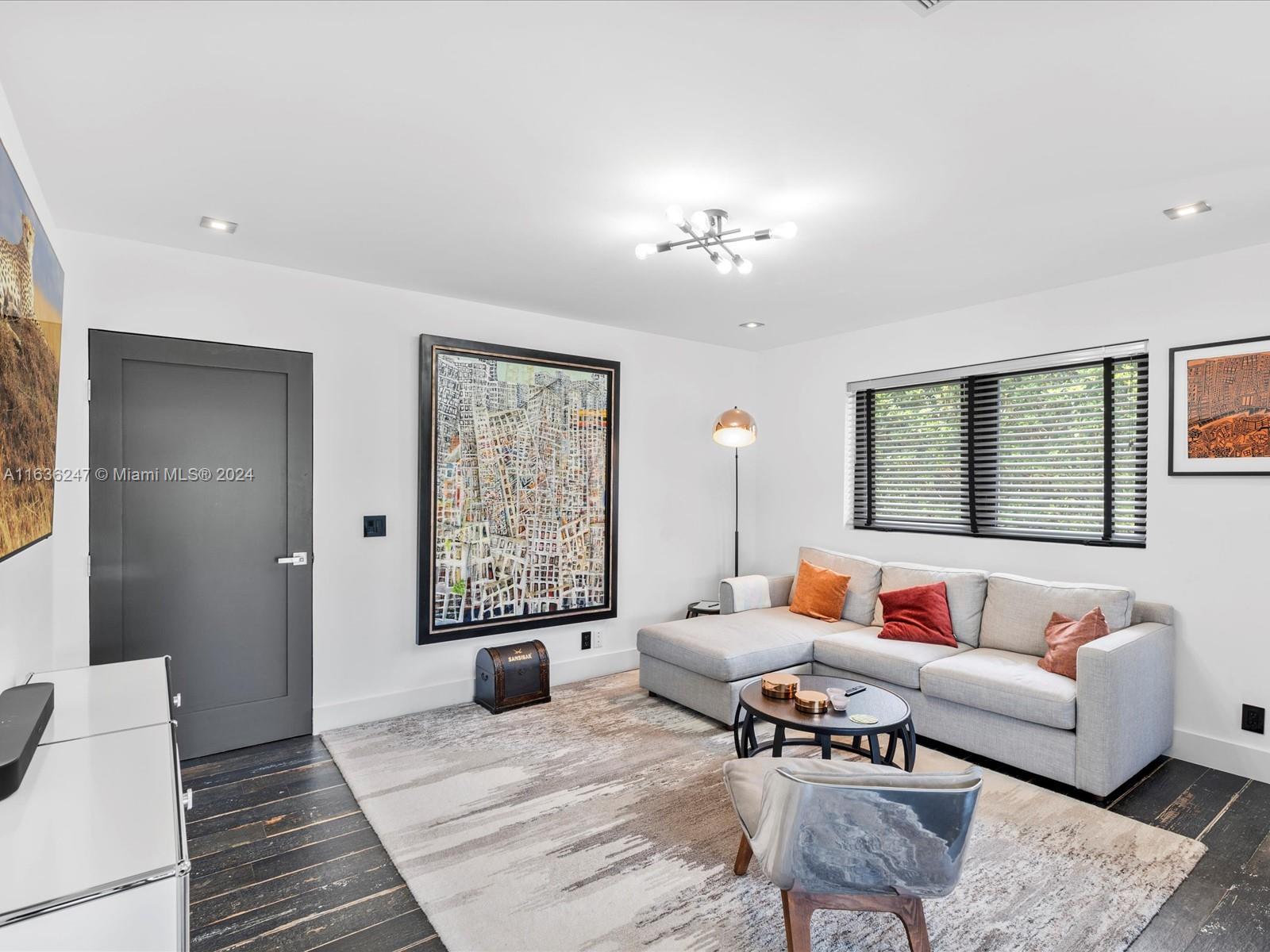 DIPLOMAT GOLF ESTATES ADD - Residential
