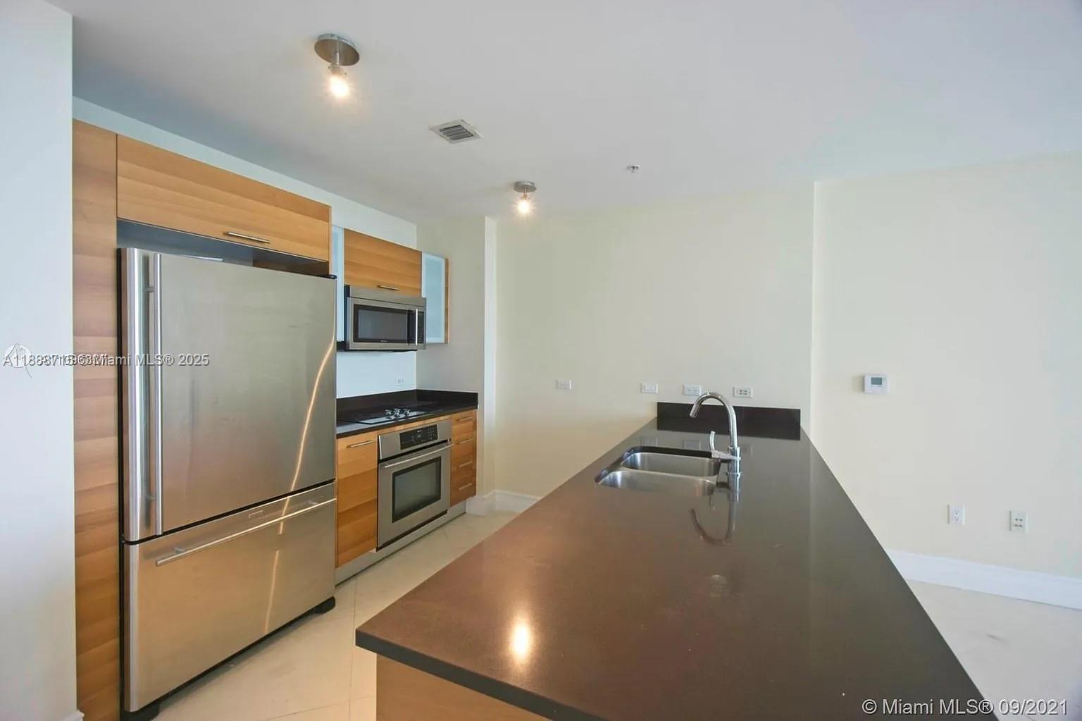 3301 NE 1st Ave H2413
