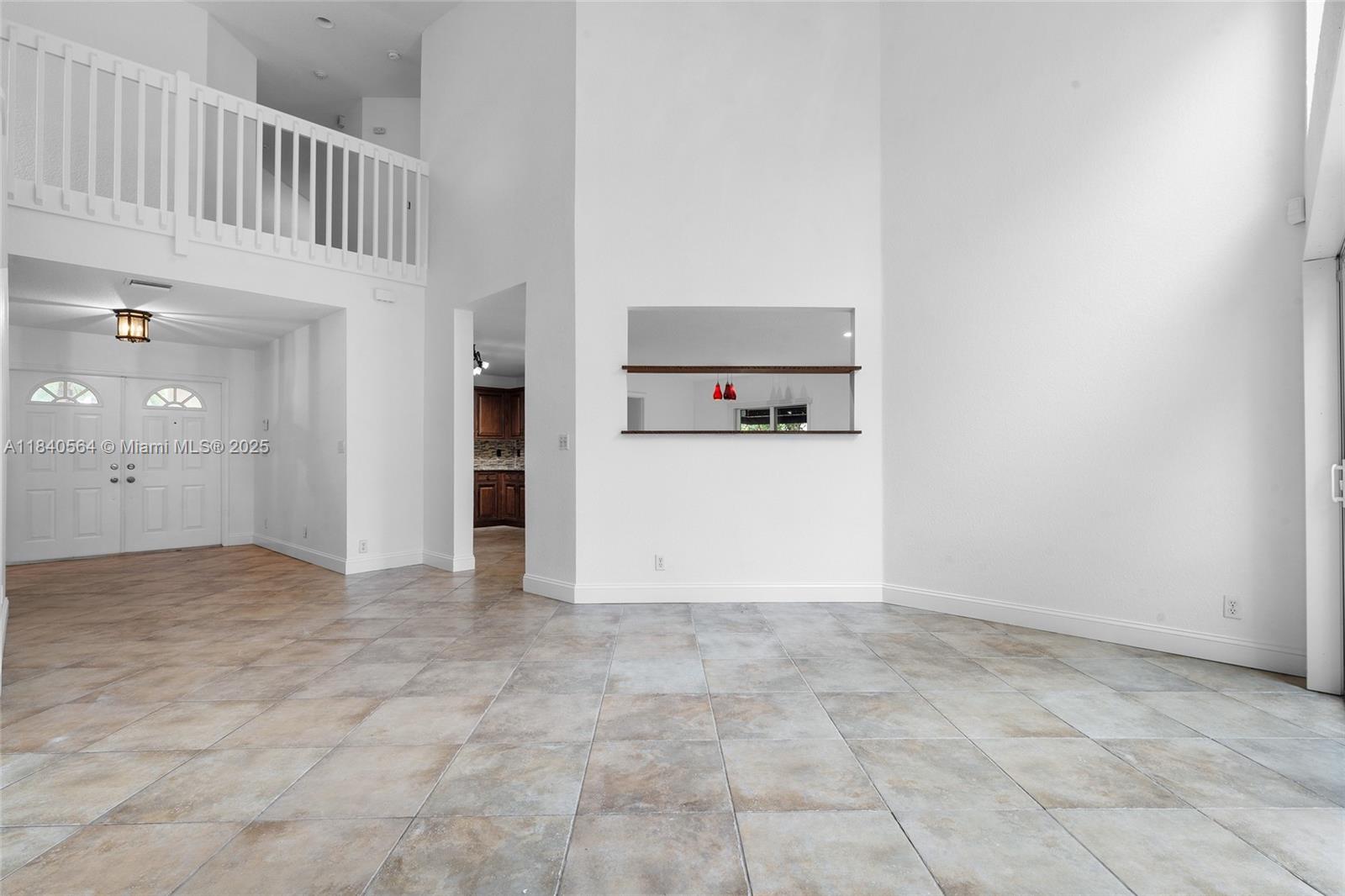 COUNTRY'S POINT - Residential