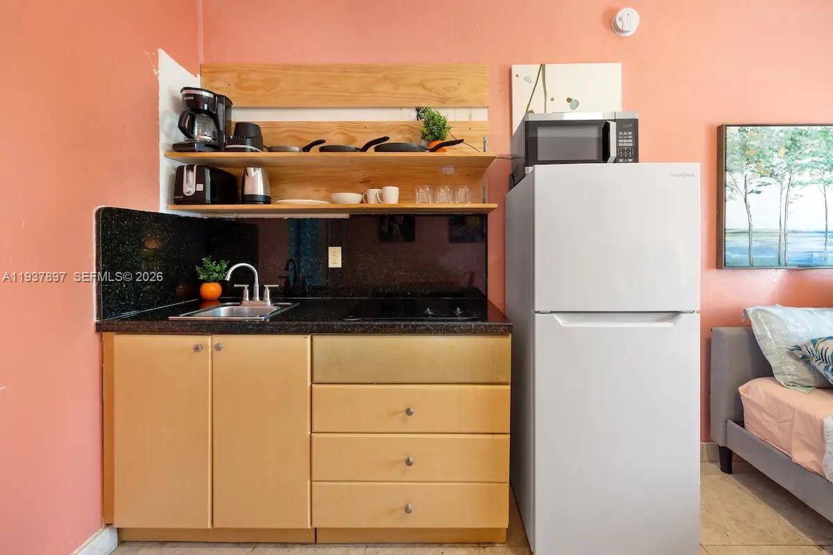 THE MANTELL CONDO - Residential