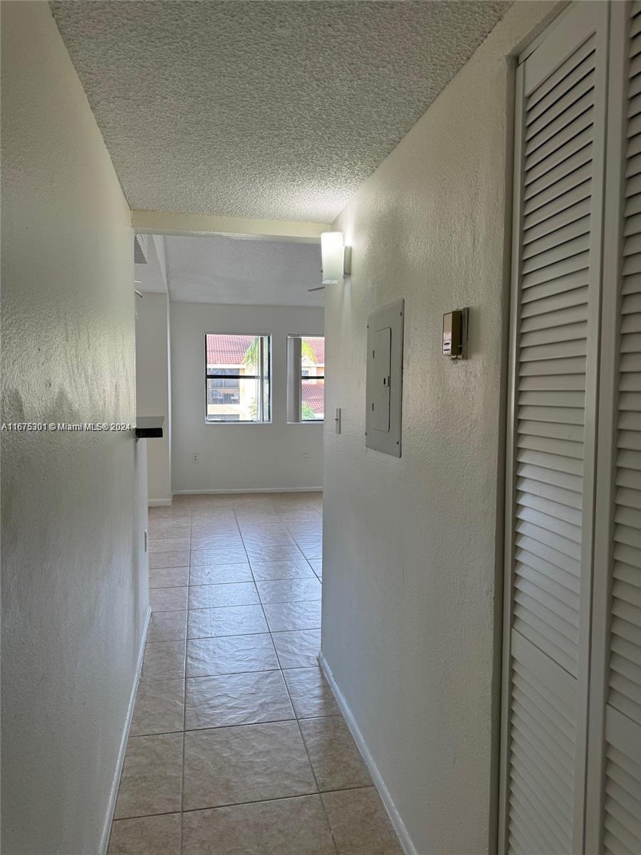 BISCAYNE BEACH CLUB CONDO - Residential Lease