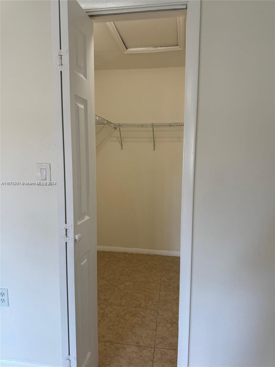 BISCAYNE BEACH CLUB CONDO - Residential Lease