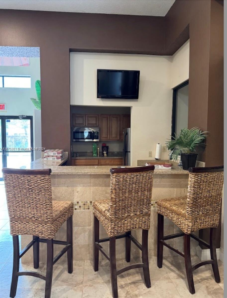 BISCAYNE BEACH CLUB CONDO - Residential Lease