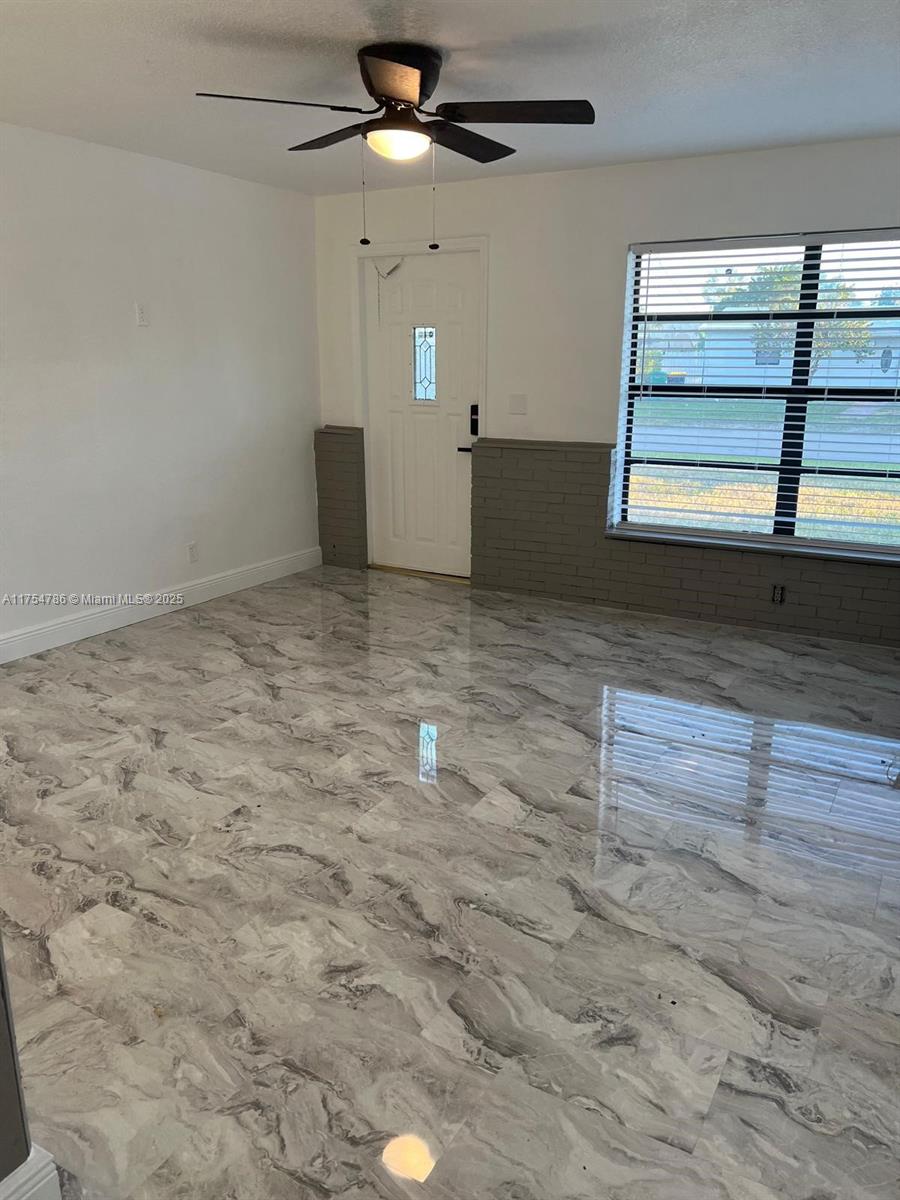 PLAYLAND ISLES - Residential