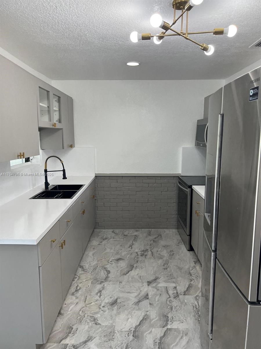 PLAYLAND ISLES - Residential