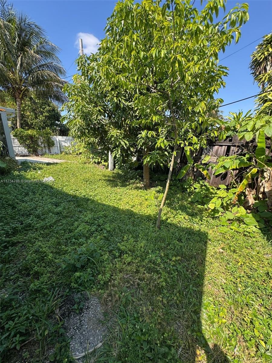 PLAYLAND ISLES - Residential