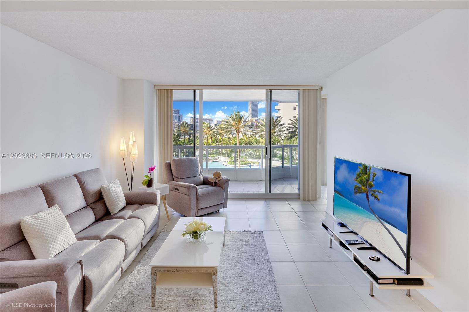 NORTH TOWER AT THE POINT - Residential