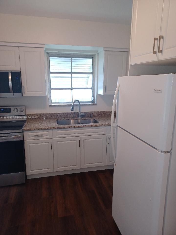CORAL GATE SEC C - Residential Lease