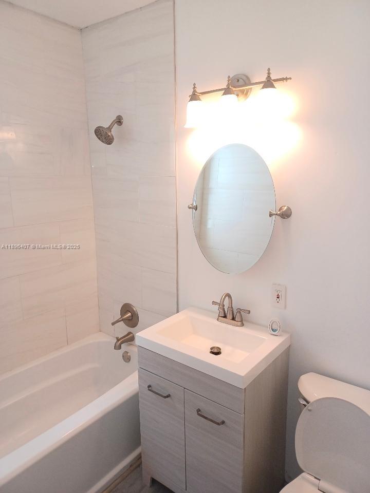 CORAL GATE SEC C - Residential Lease