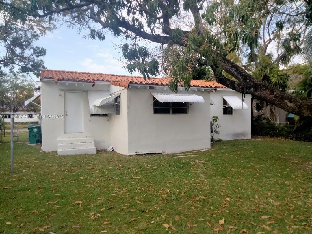 CORAL GATE SEC C - Residential Lease