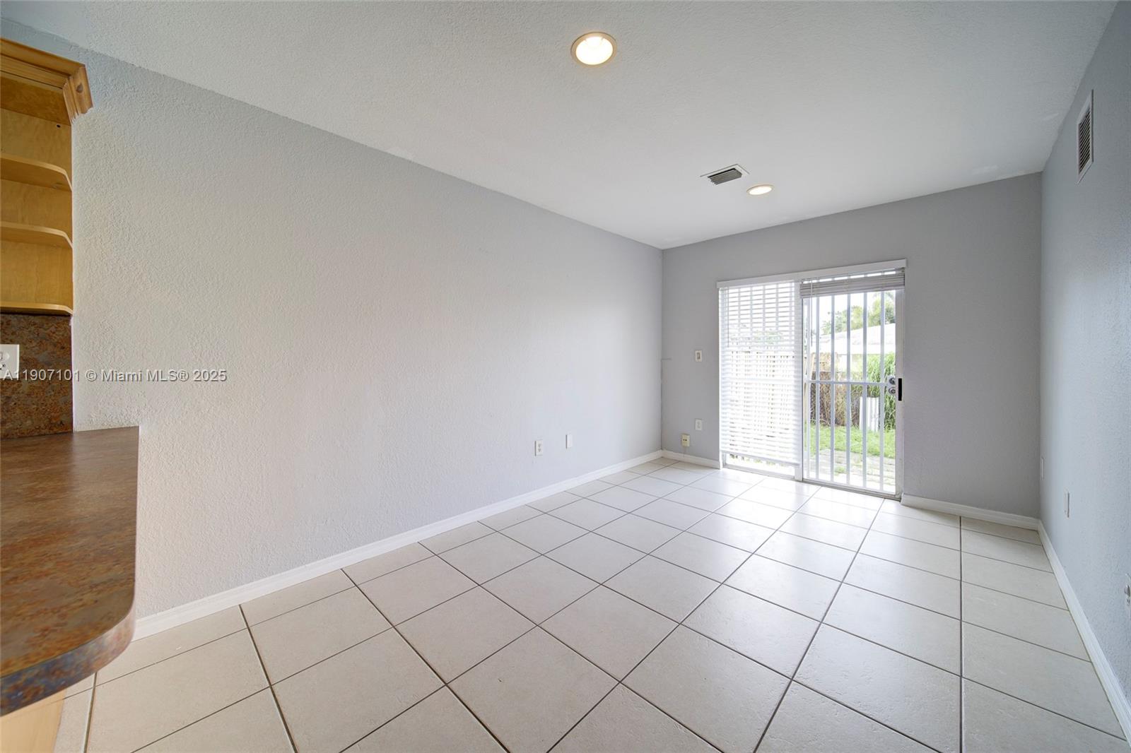 WEST PERRINE ADDN - Residential Lease