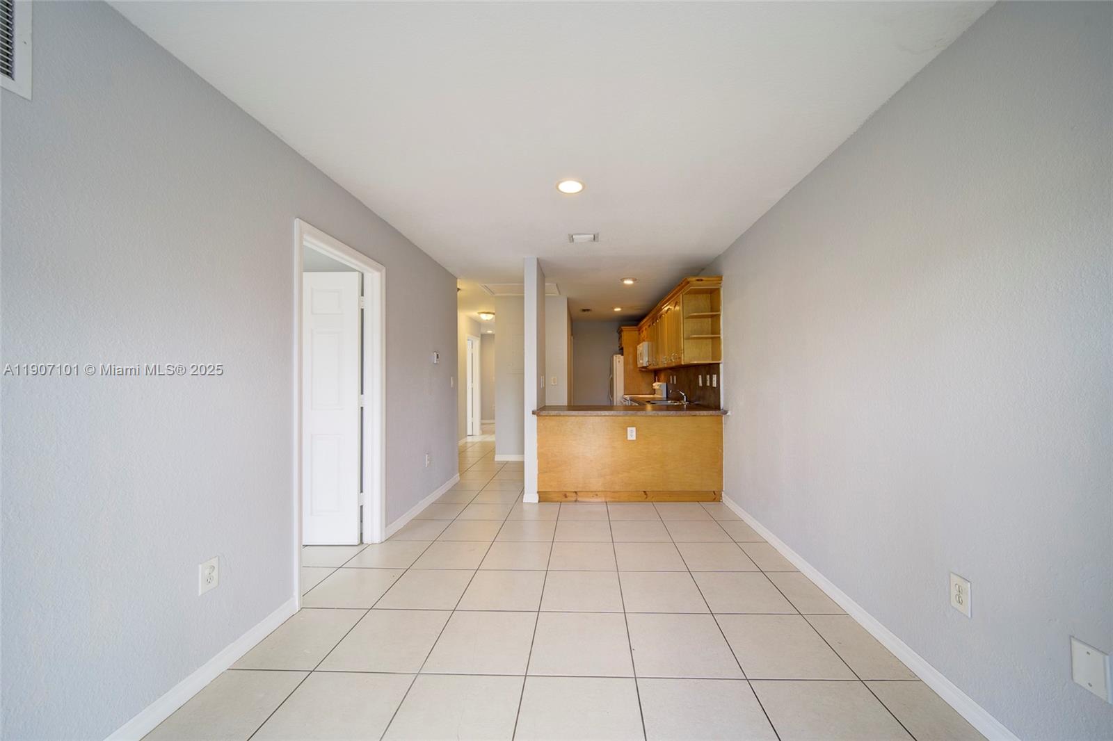 WEST PERRINE ADDN - Residential Lease