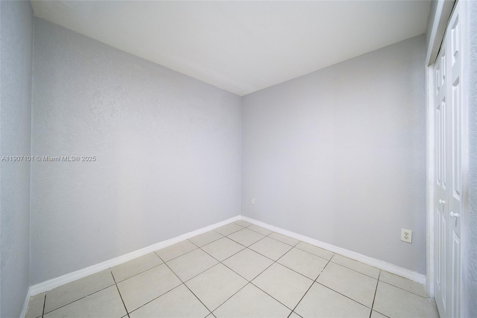 WEST PERRINE ADDN - Residential Lease