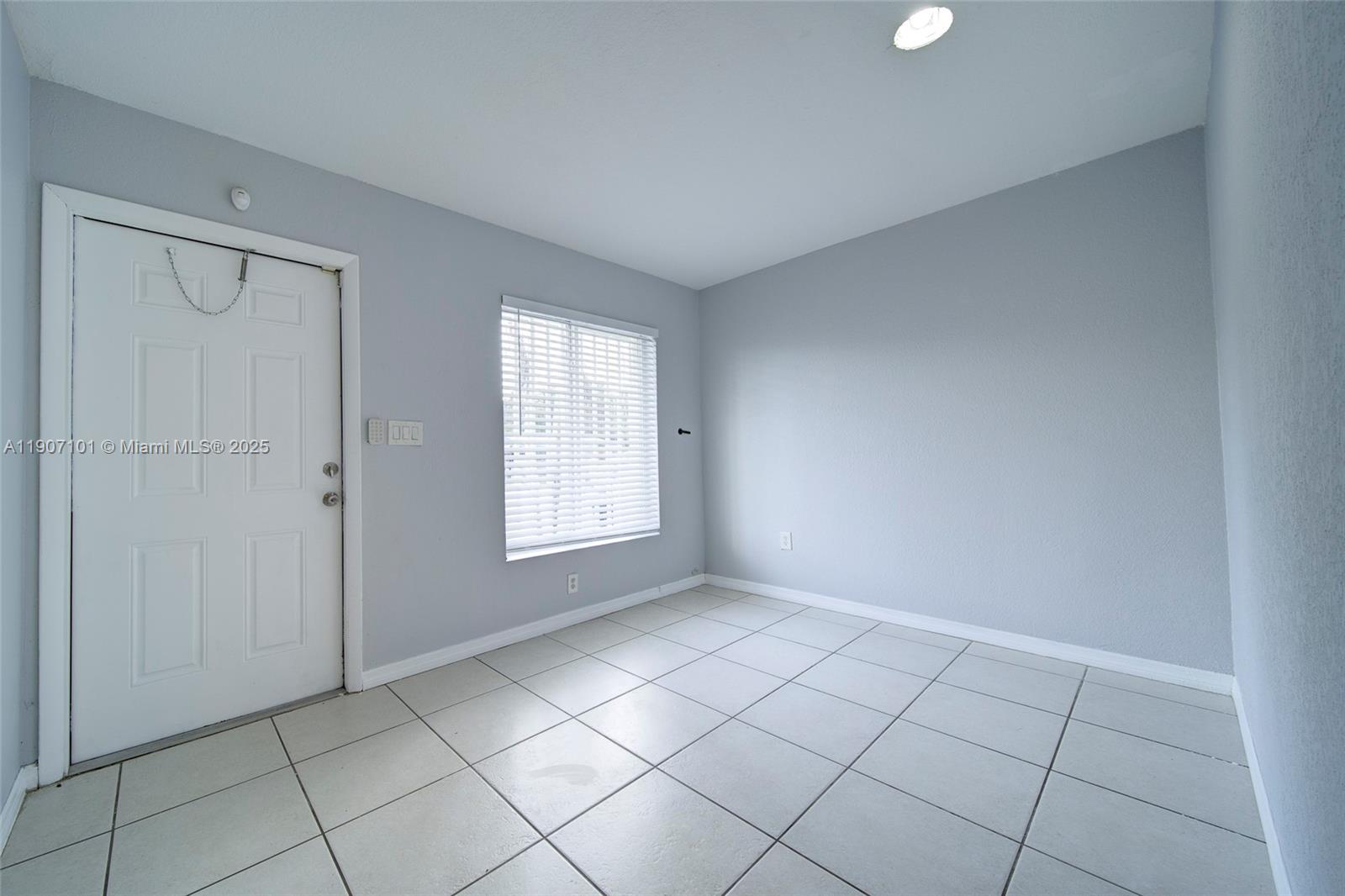 WEST PERRINE ADDN - Residential Lease