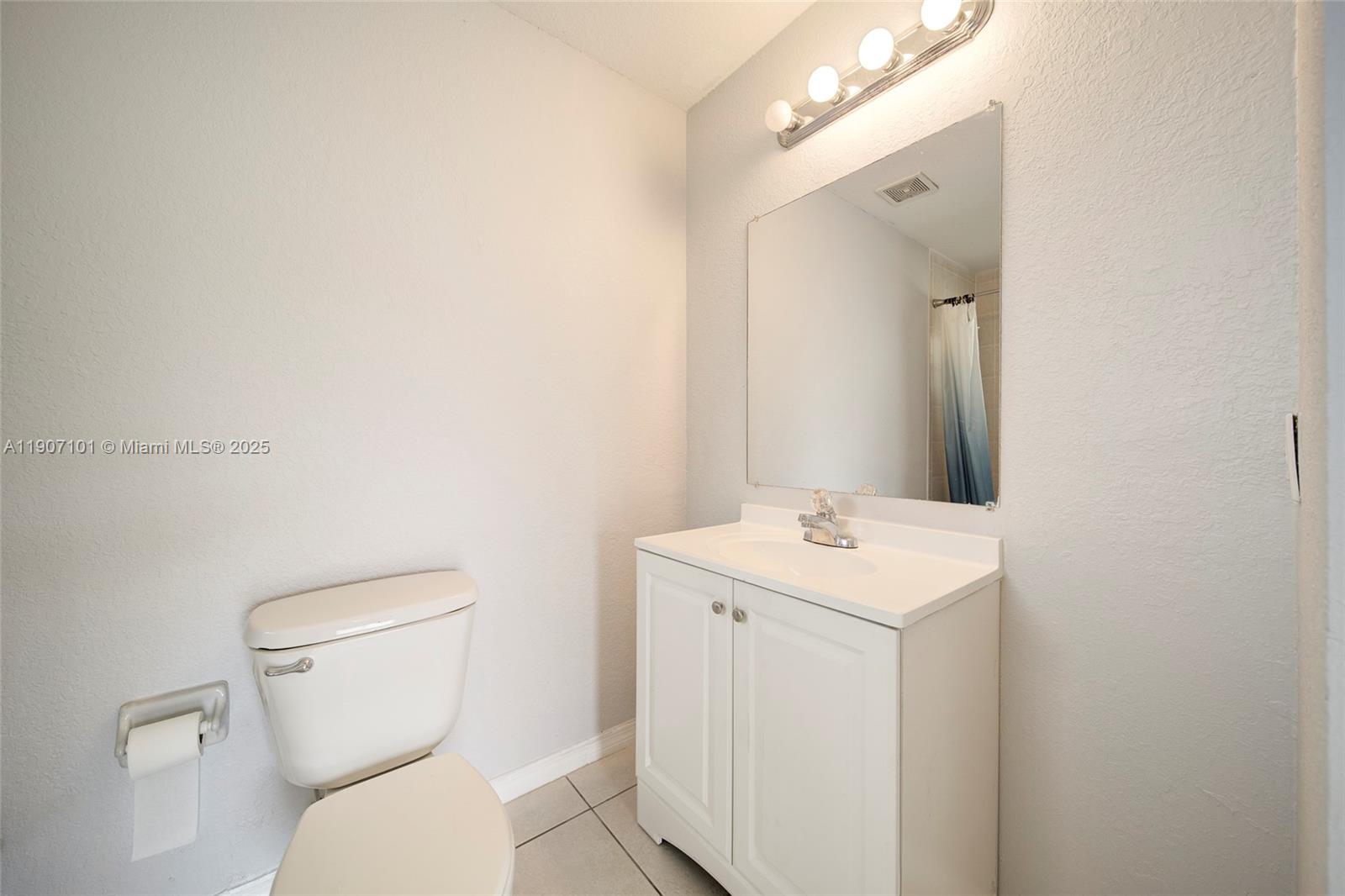 WEST PERRINE ADDN - Residential Lease