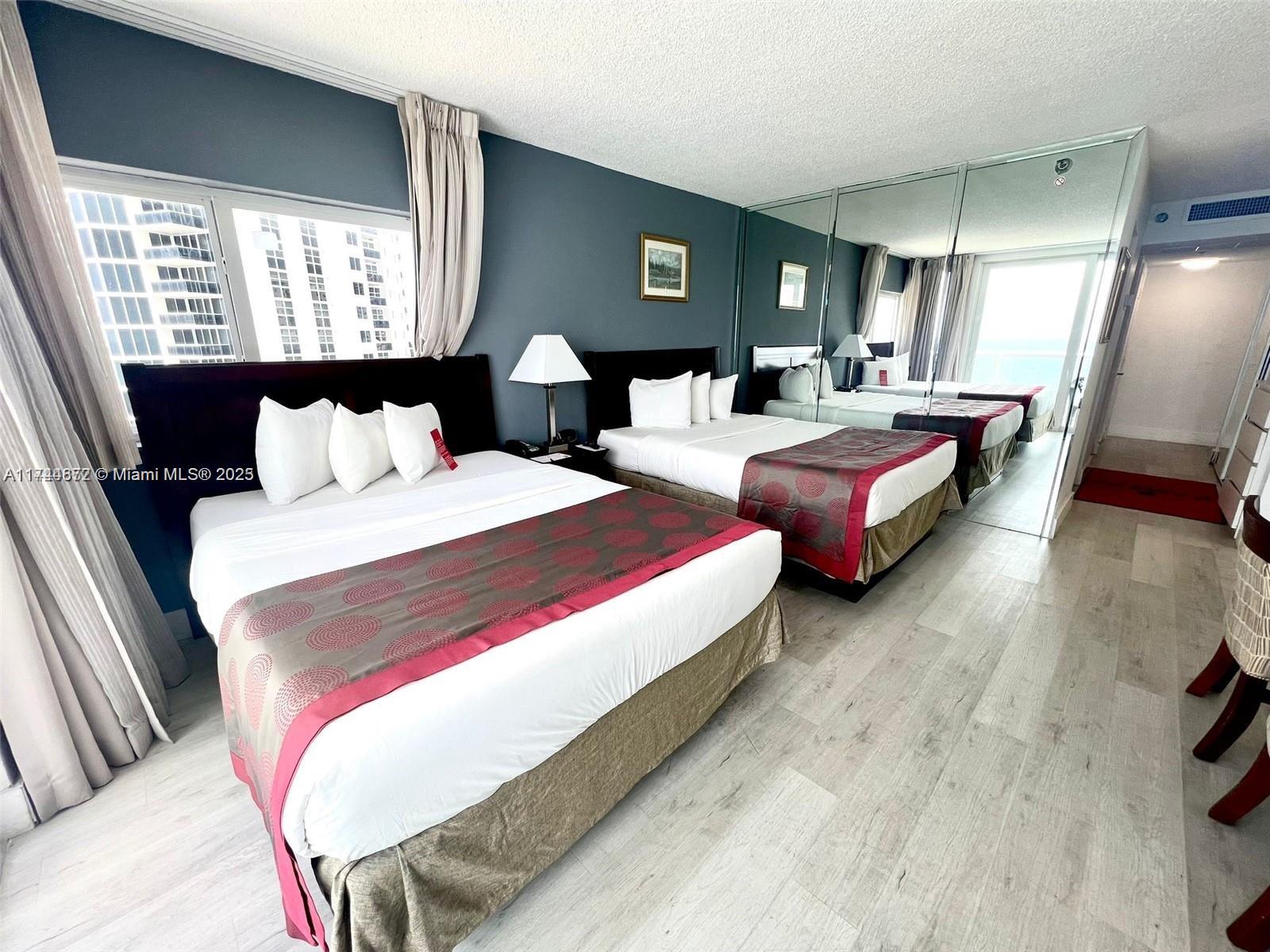 19201 Collins Ave 510