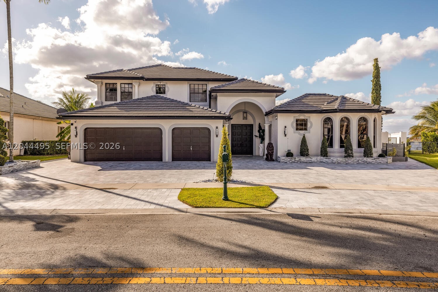 3910 SW 186th Ter