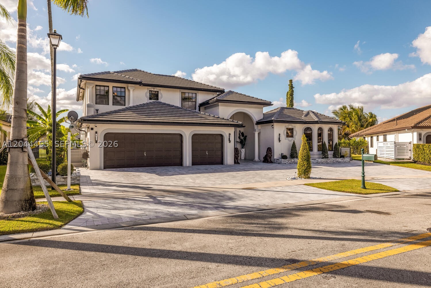 3910 SW 186th Ter