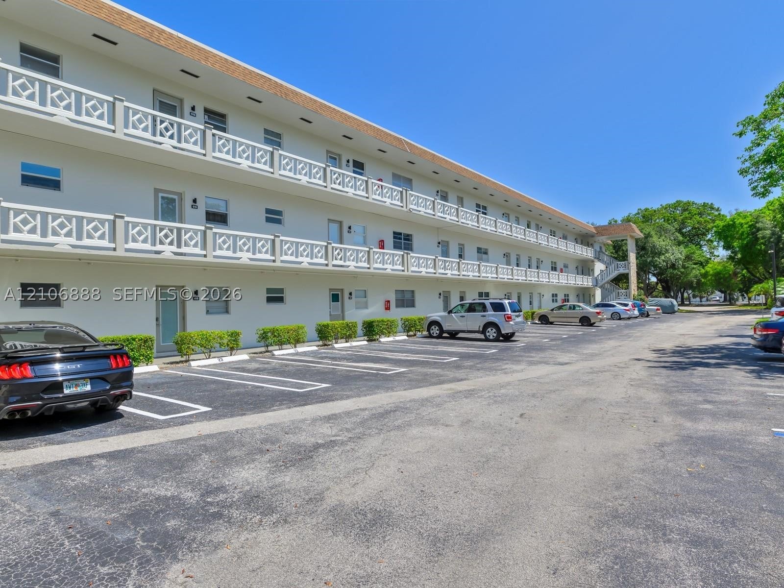 3506 NW 49th Ave