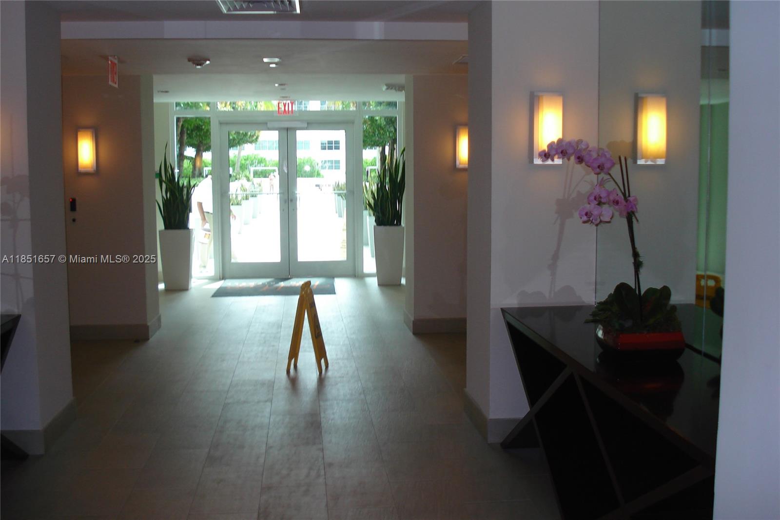 951 Brickell Ave 1007